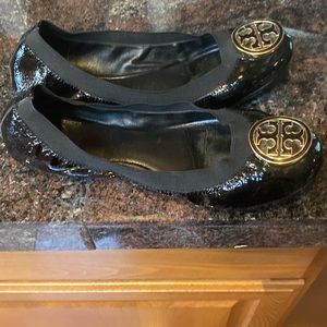 Tori Burch Flat